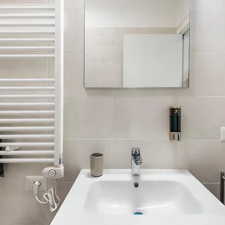 Apartment Brand New With Private Parking Space Rome